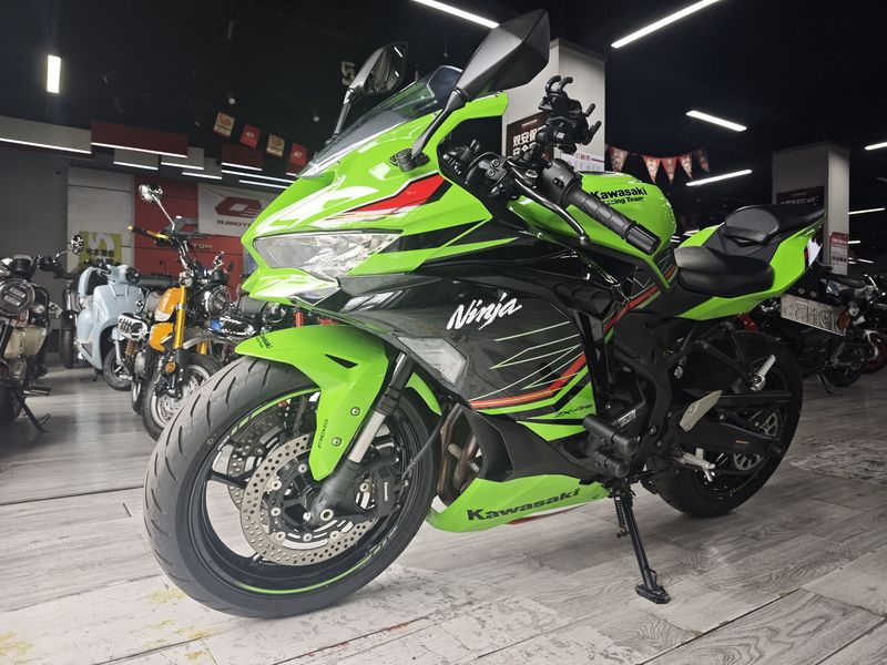 二手川崎ZX-4R