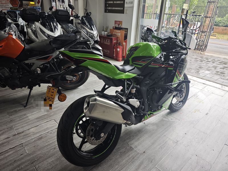 二手川崎ZX-4R