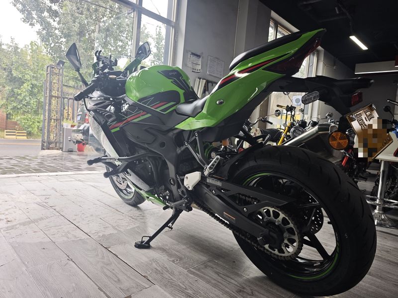 二手川崎ZX-4R