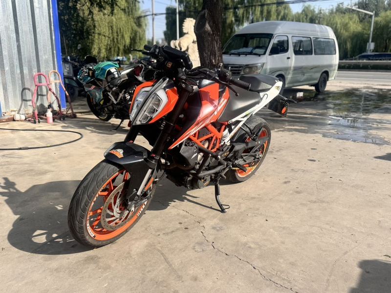 二手KTMR2R390 Duke