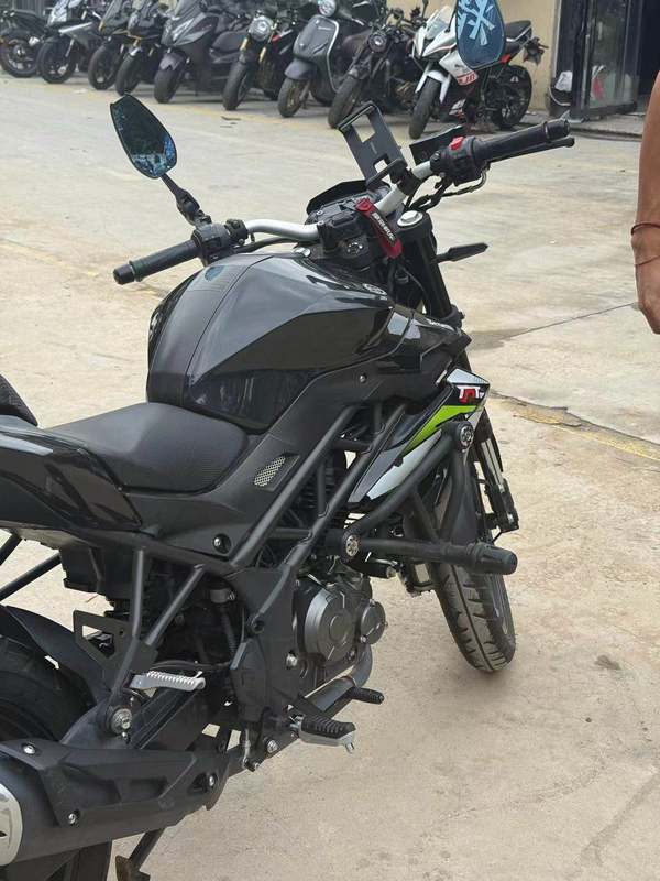 二手贝纳利红宝龙 TNT150i