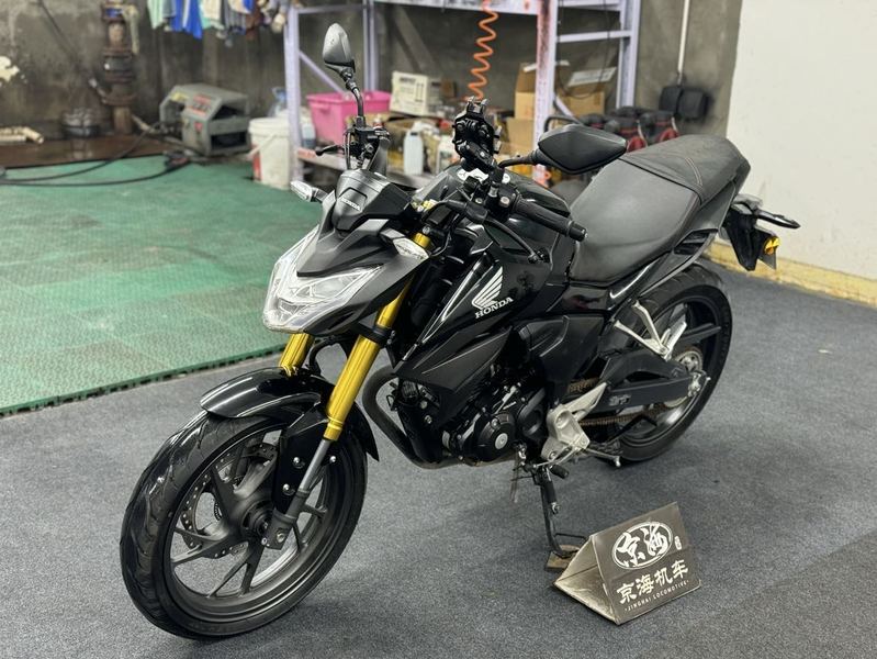 二手五羊本田CB190R 暴锋眼