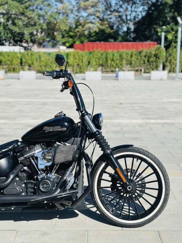二手哈雷戴维森街霸 Street Bob