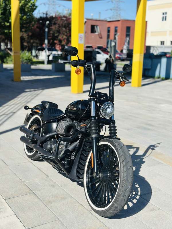 二手哈雷戴维森街霸 Street Bob