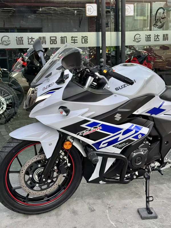 二手豪爵铃木GSX250R