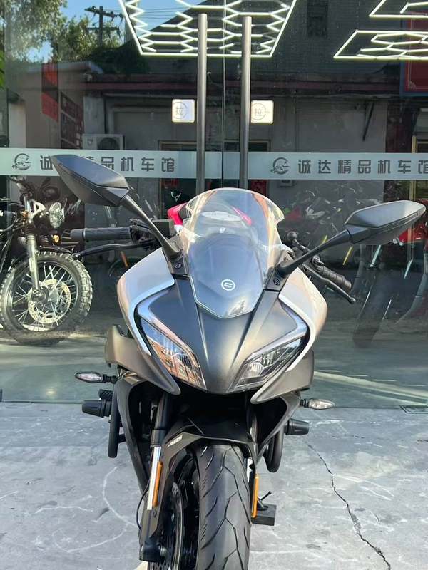 二手春风250SR