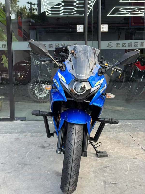 二手豪爵铃木GSX250R