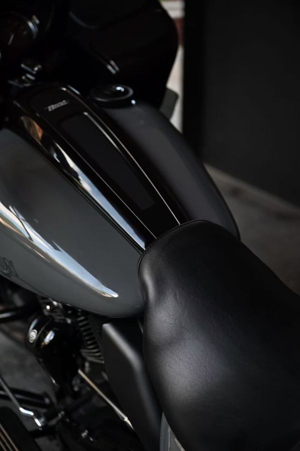 二手哈雷戴维森公路滑翔 Road Glide