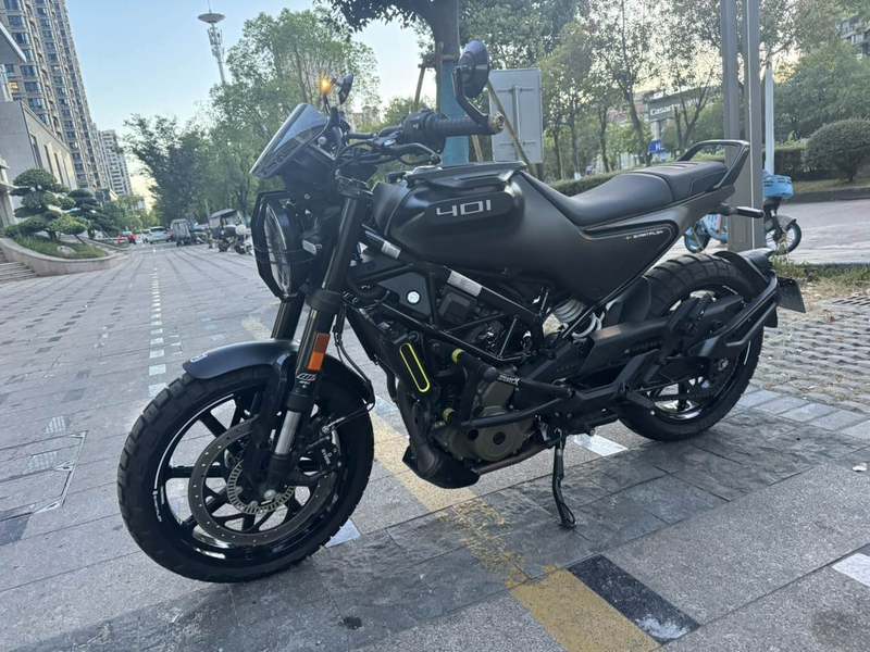 二手HUSQVARNA黑箭 401