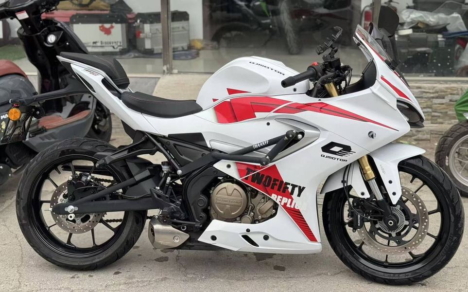 二手QJMOTOR赛250