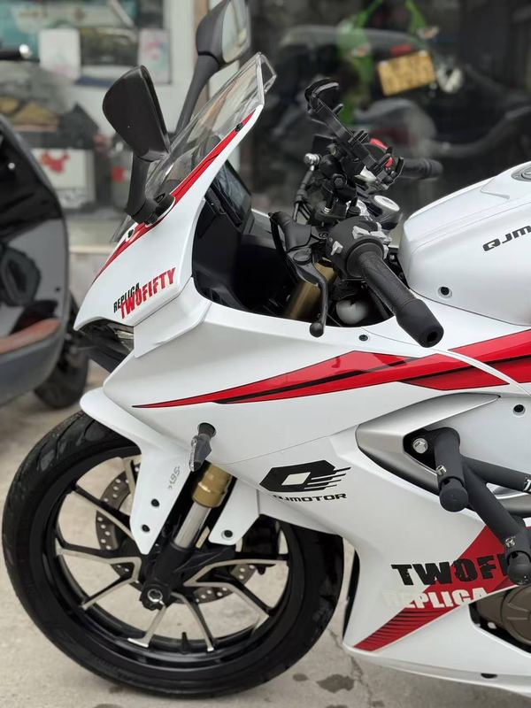 二手QJMOTOR赛250