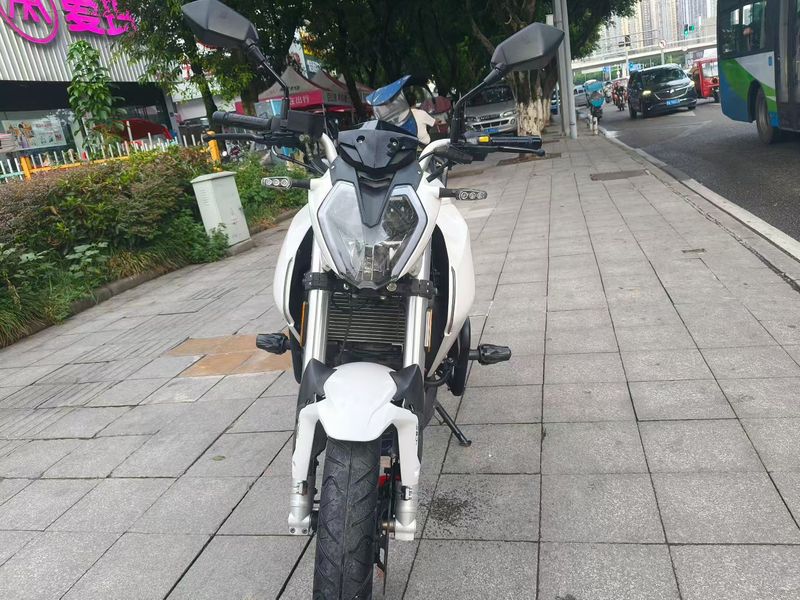 二手贝纳利小迅龙 BN150S