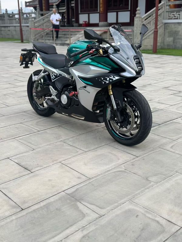 二手贝纳利龙卷风 Tornado 552R