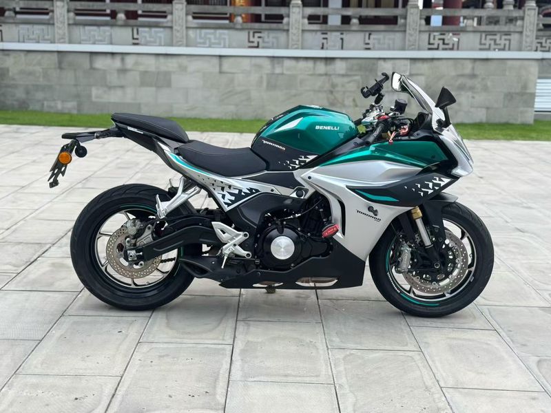二手贝纳利龙卷风 Tornado 552R