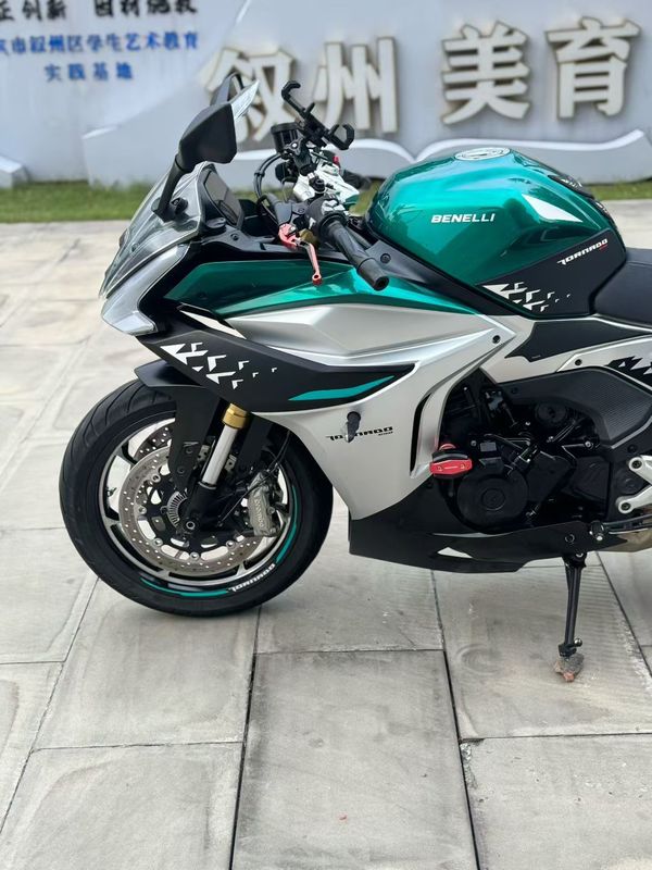 二手贝纳利龙卷风 Tornado 552R