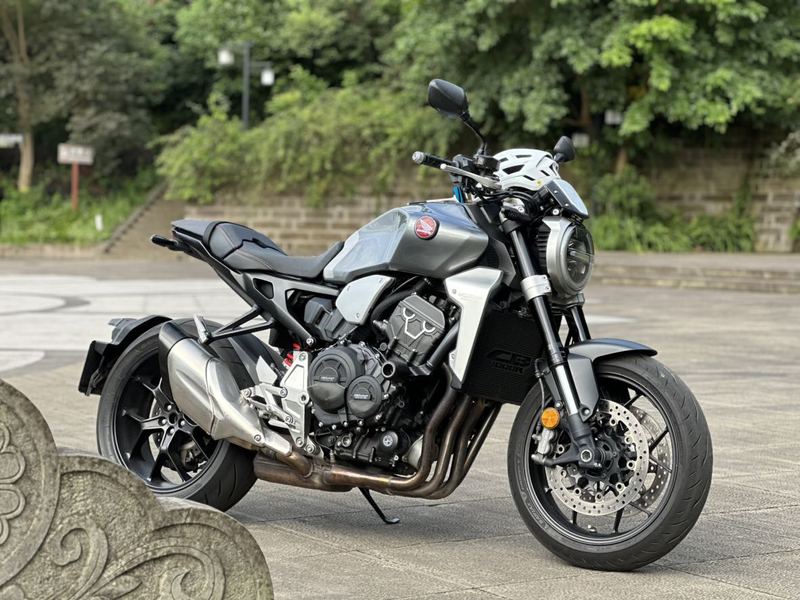 二手本田CB1000R