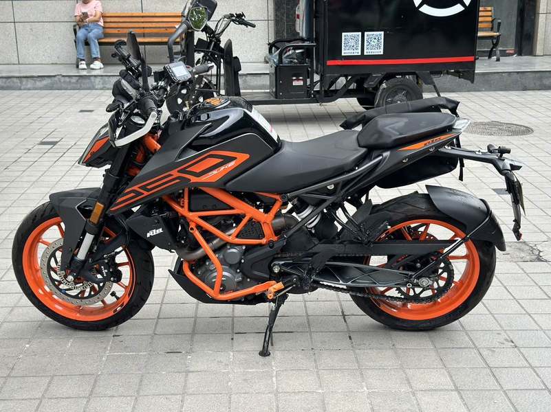 二手KTMR2R250 Duke