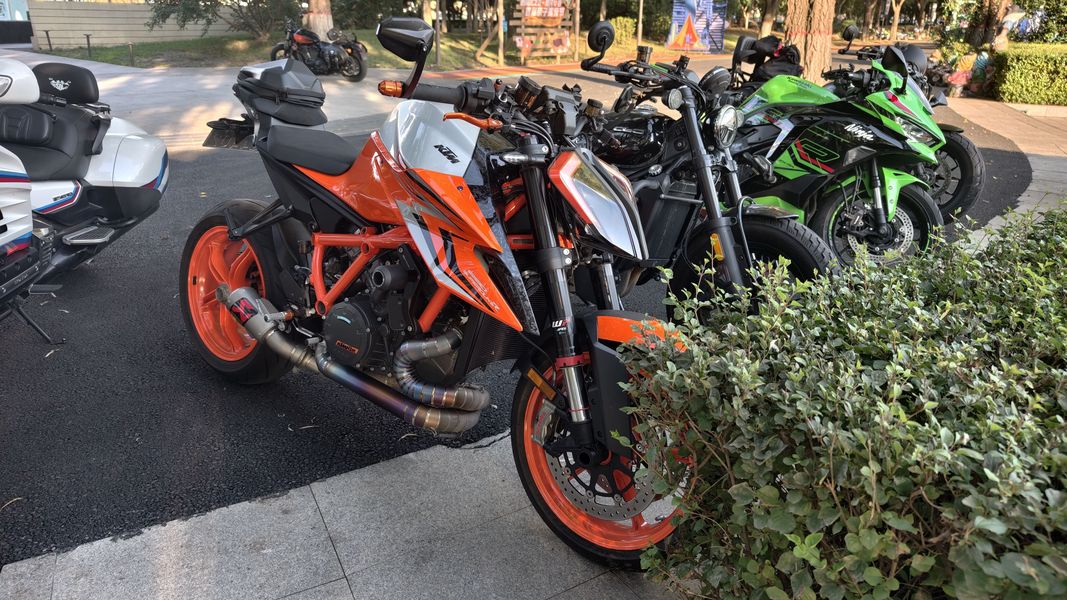 二手KTMR2R1290 Super Duke