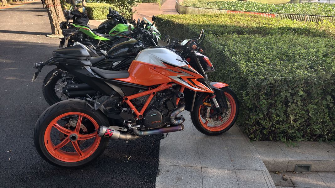 二手KTMR2R1290 Super Duke