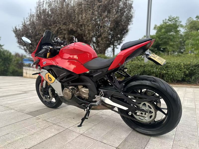 二手QJMOTOR赛600