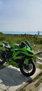 二手川崎ZX-4R