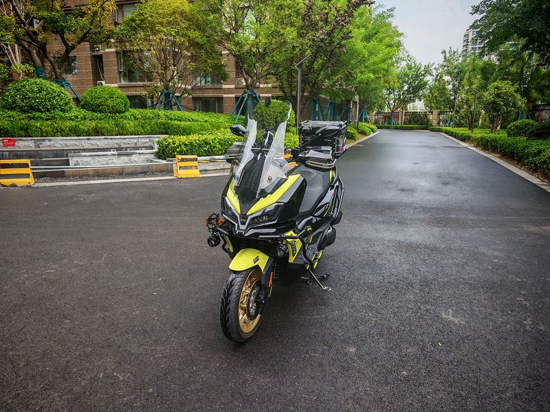 二手三阳哈士奇 Husky ADV300