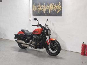 二手QJMOTOR闪300