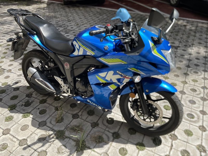 二手济南铃木极客飒 Gixxer 155