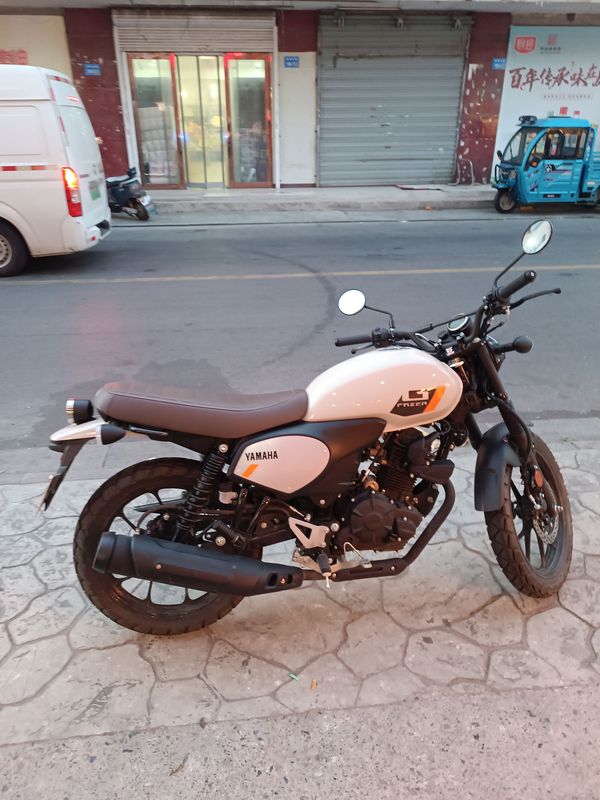 二手建设雅马哈GT150 Fazer