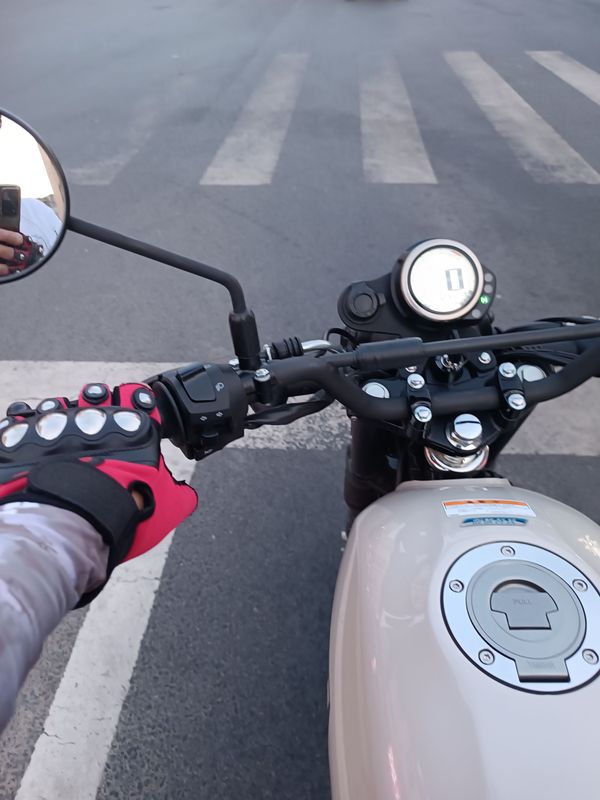 二手建设雅马哈GT150 Fazer