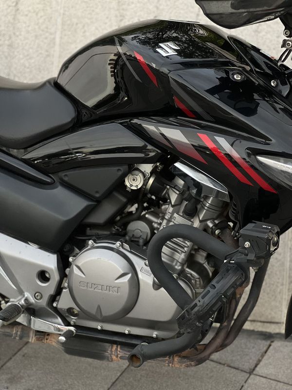 二手豪爵铃木骊驰 GW250