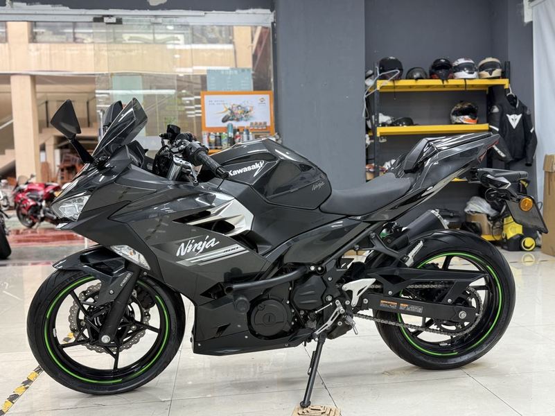 二手川崎Ninja 400