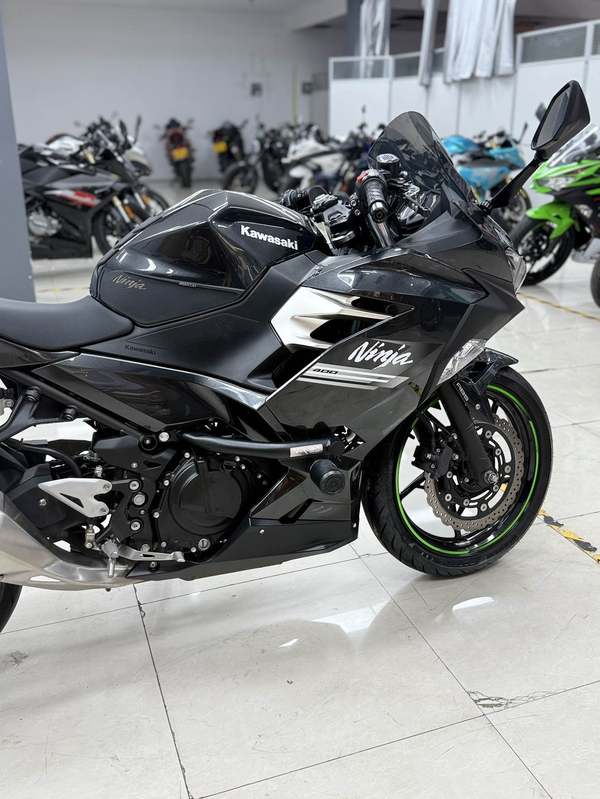 二手川崎Ninja 400