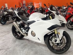 二手张雪机车500RR