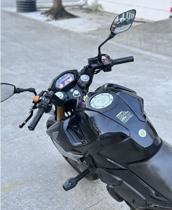 二手五羊本田CB190R 暴锋眼