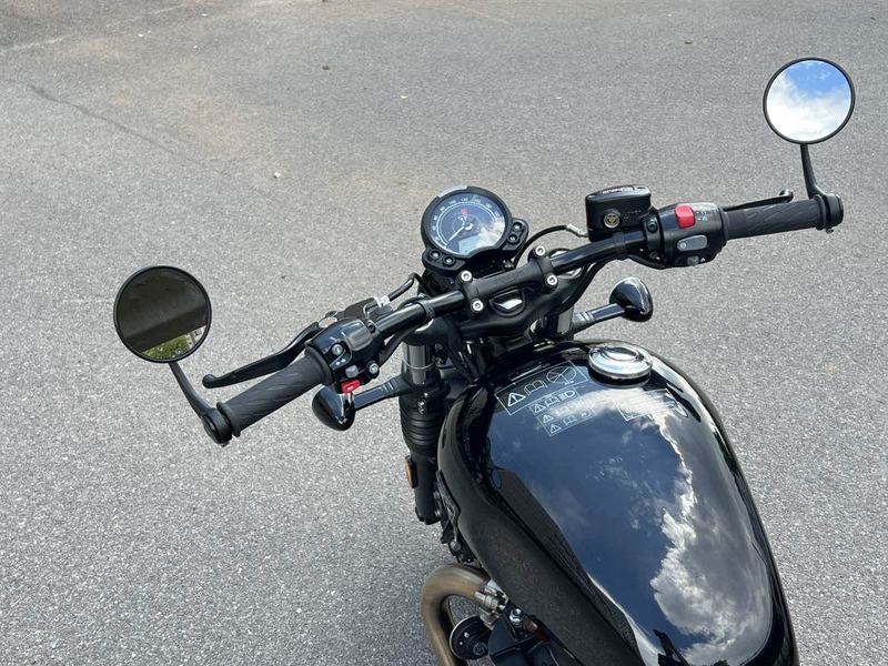 二手凯旋Bonneville Bobber