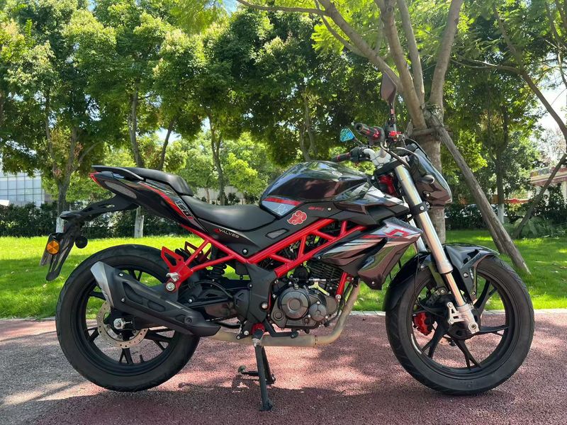 二手贝纳利红宝龙 TNT150i