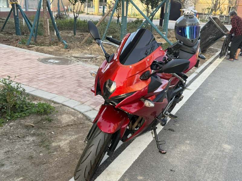 二手豪爵铃木GSX250R