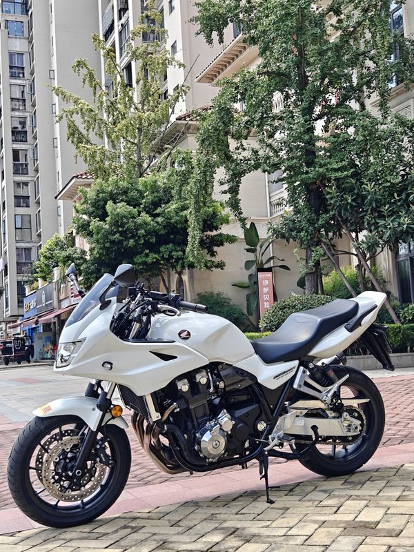 二手本田CB1300 Super Bol D'or
