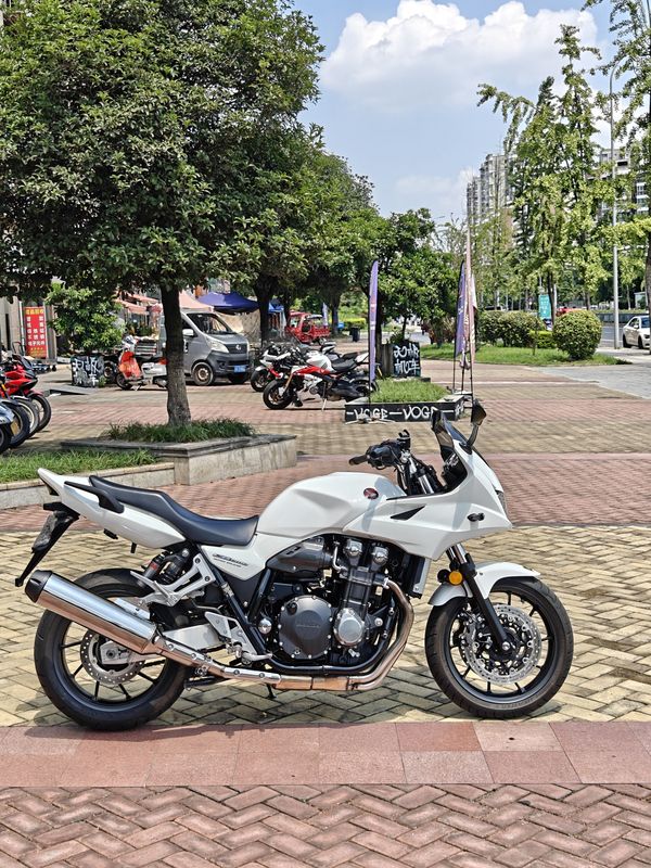 二手本田CB1300 Super Bol D'or