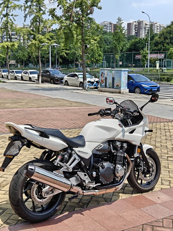 二手本田CB1300 Super Bol D'or