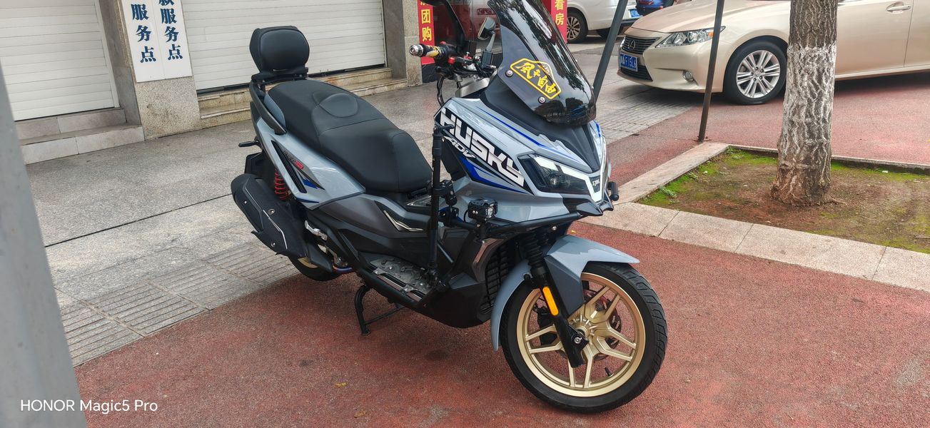 二手三阳哈士奇 Husky ADV300