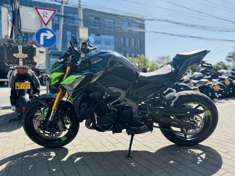 二手川崎Z900