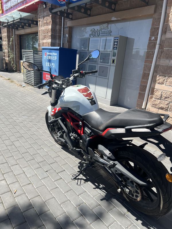 二手贝纳利蓝宝龙 BN302S