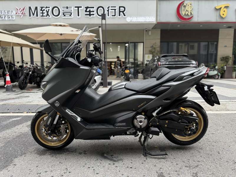 二手雅马哈TMAX