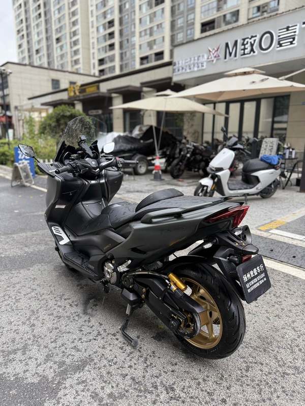 二手雅马哈TMAX