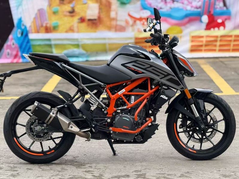 二手KTMR2R250 Duke
