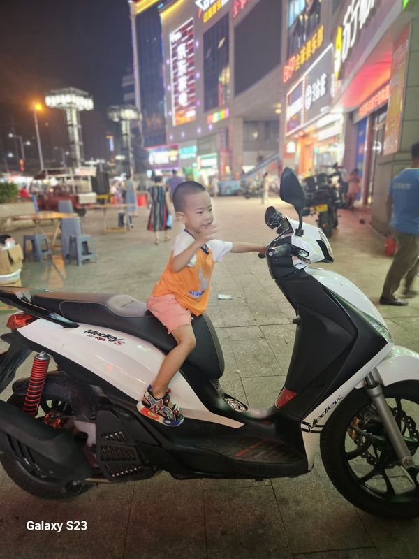 二手比亚乔Medley 150