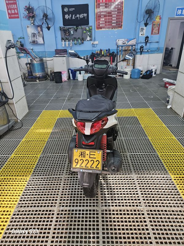 二手比亚乔Medley 150