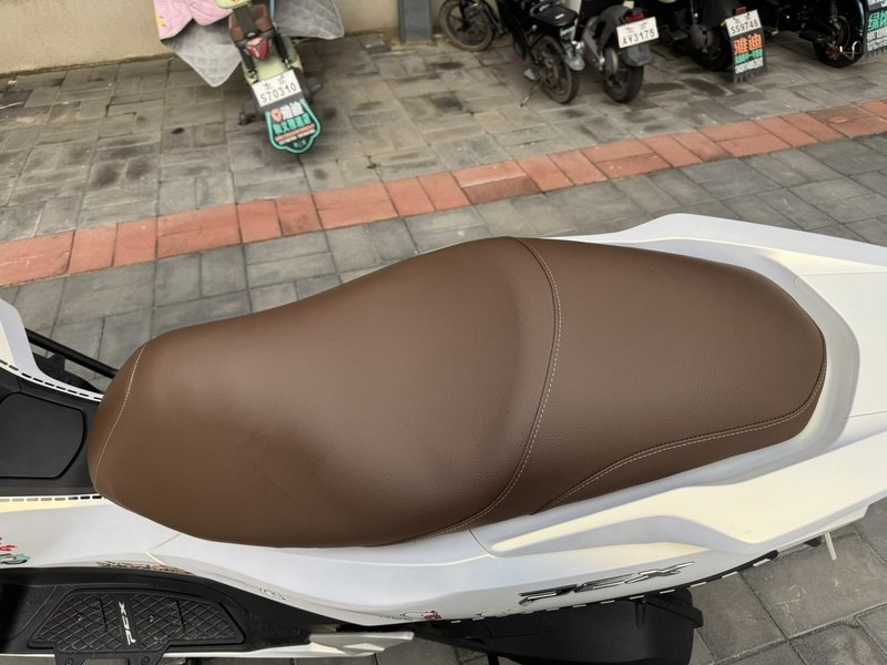 二手五羊本田PCX